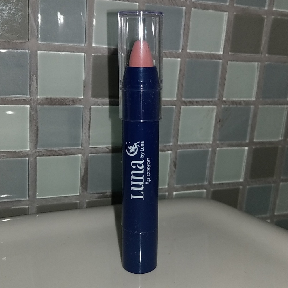 Luna Lip Crayon Elara